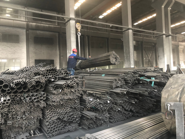 Customized 201 202 301 304 304L 321 316 316L Stainless Steel Pipe Sus409 Seamless Stainless Steel Tubes Supper